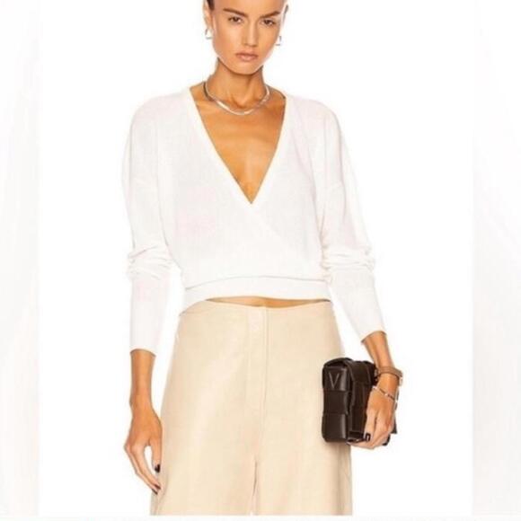 NWOT L'AGENCE Blair Crossover Pullover Top in Ivory Metallic Women’s size Large - Picture 11 of 13